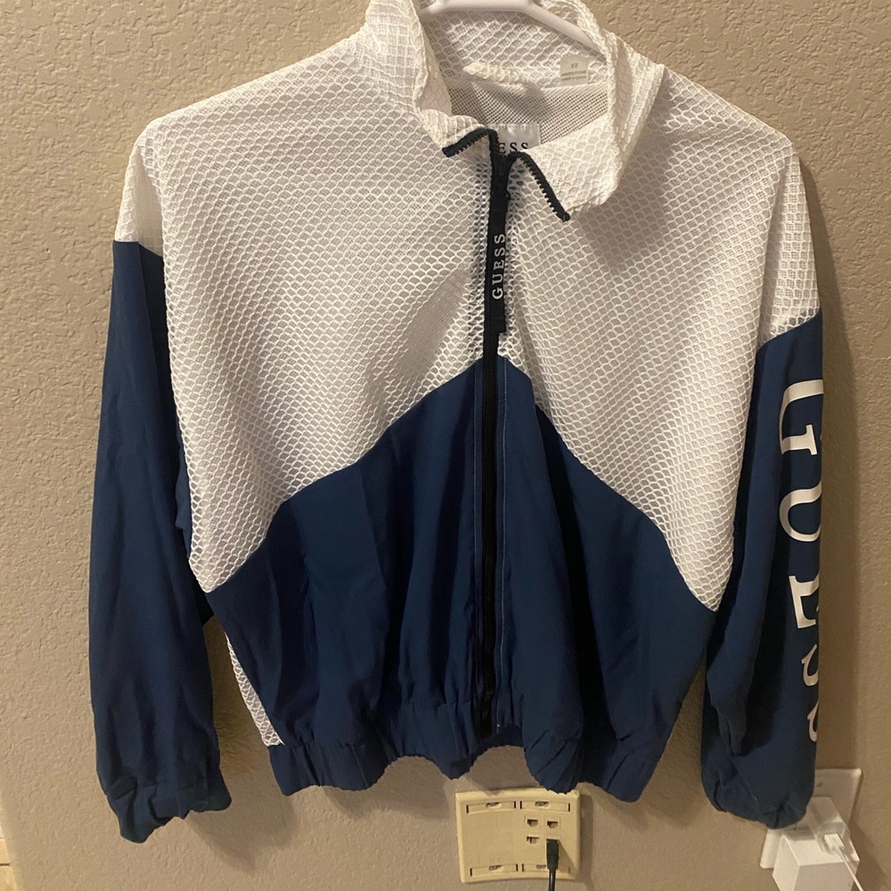 guess windbreaker